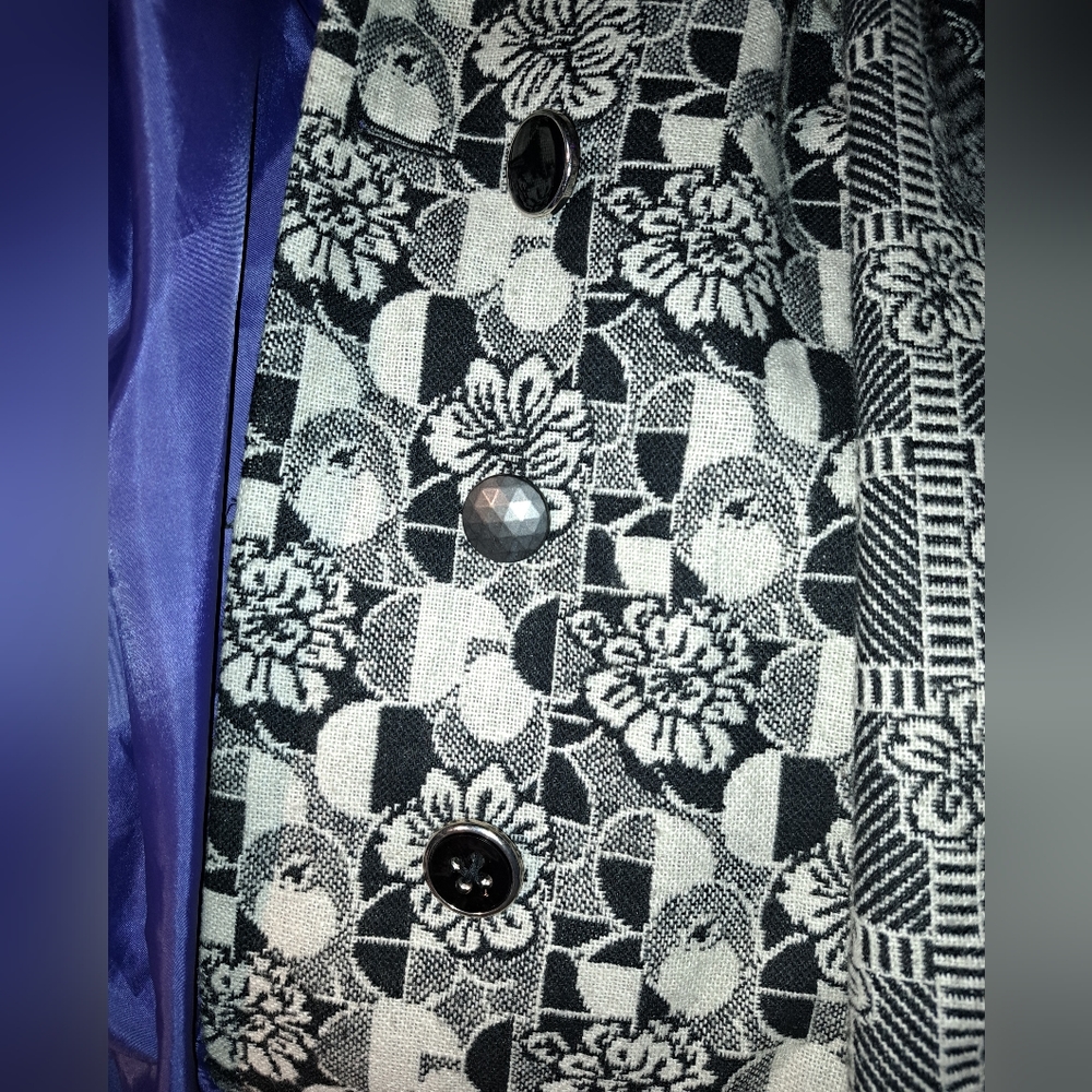 Joe Brown Dramatically Patterned Overcoat - image 3